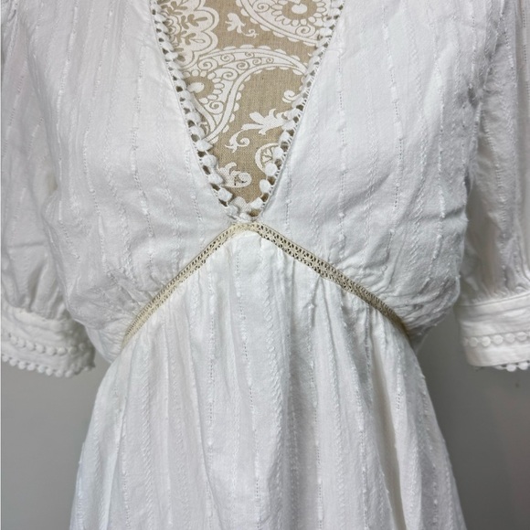 Revolve Tularosa Size Medium Lou Short Sleeve V Neck Midi Dress White Sundress - Picture 4 of 13